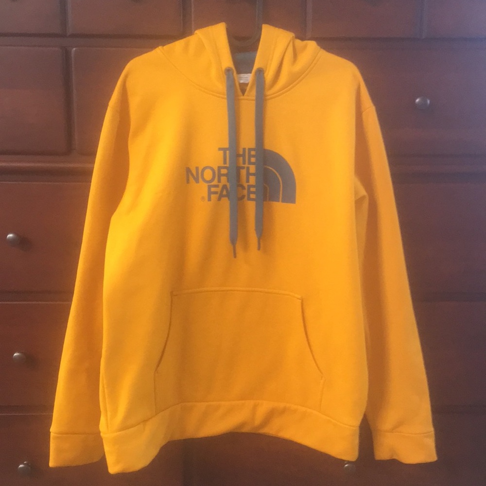 Men’s North Face Hoodie size Large